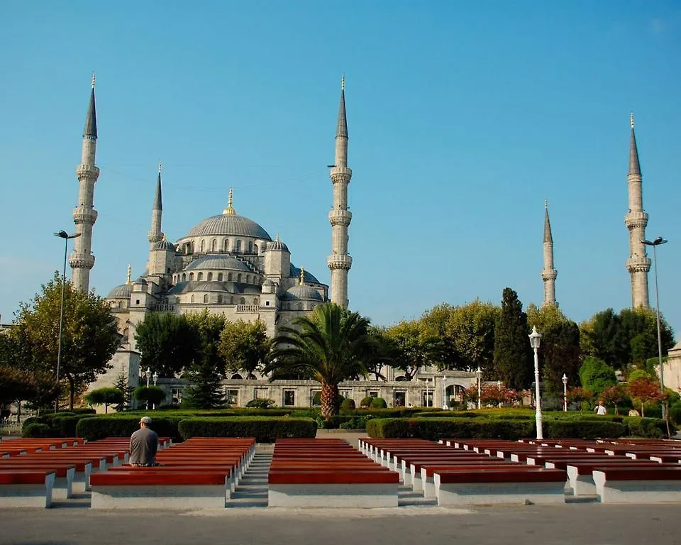 Uyar Apt Apartment Istanbul Turkey